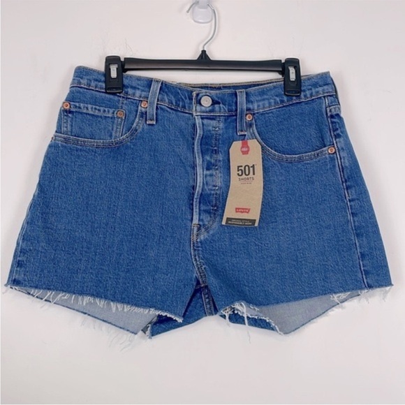 Levi's Women's 501 High Rise Buttonfly Cut Off Jean Shorts. Size 31. NWT - Picture 3 of 14